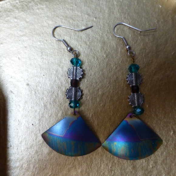 titanium triangles crystal earrings bali silver - Picture 3 of 3